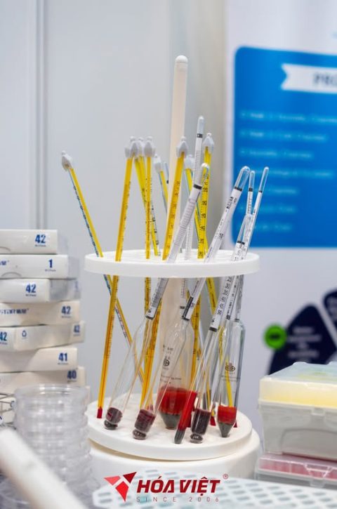 APPLICATIONS OF THERMOMETERS IN WASTEWATER TREATMENT
